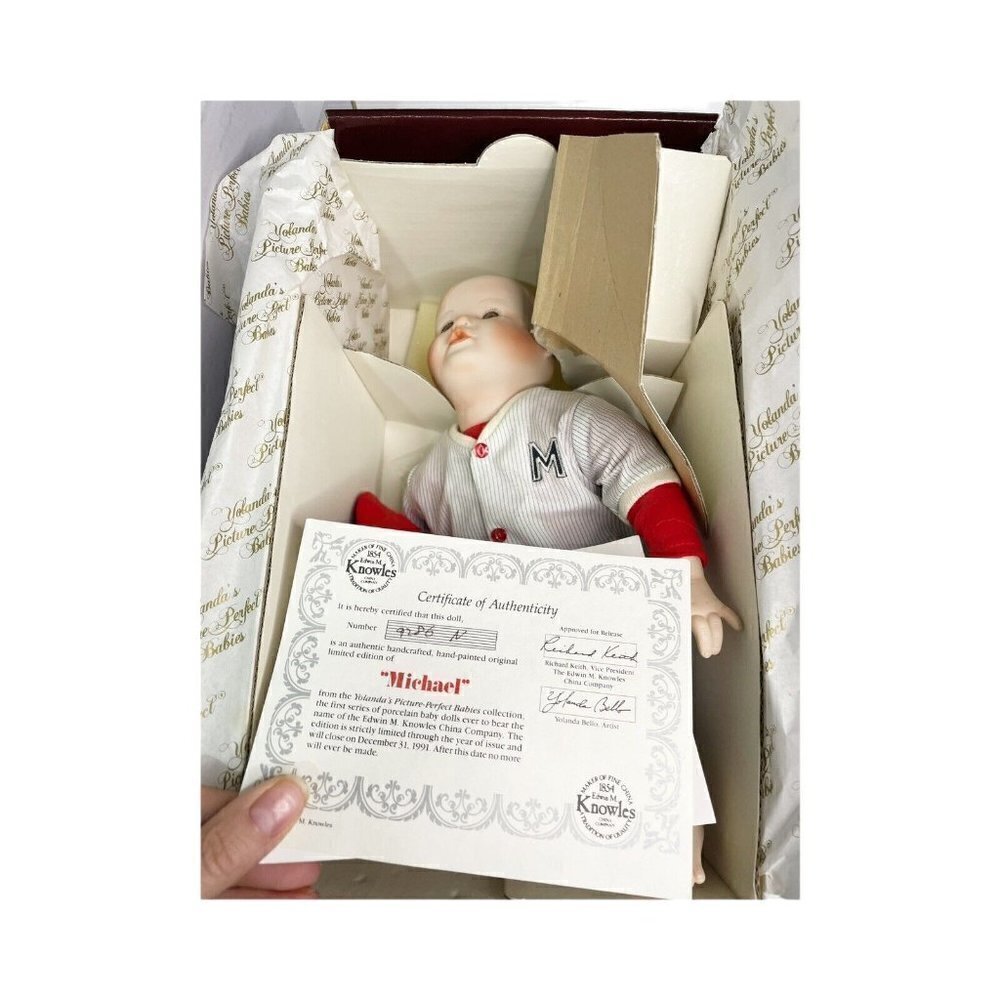 Ashton Drake Yolanda Bello picture perfect babies. " MICHAEL "  In‎ box #9286